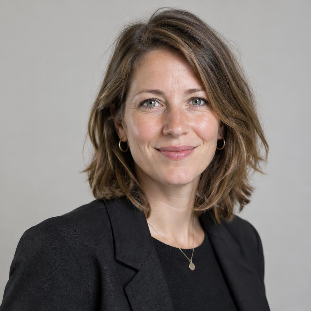 Portrait of a smiling businesswoman